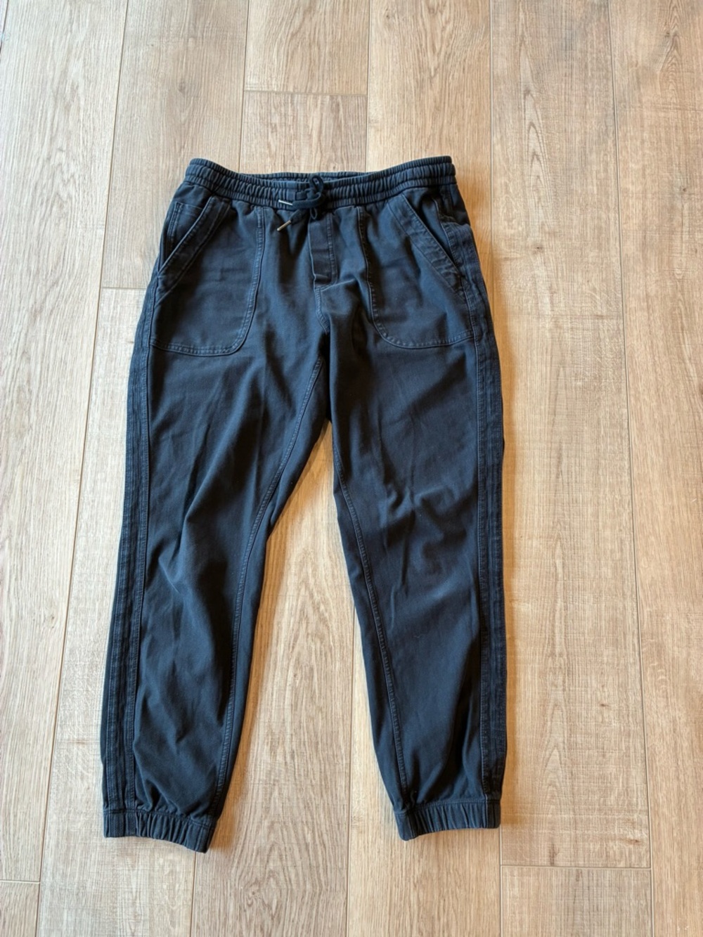 Athleta Farallon Black Drawstring Jogger Pants size 8 warm cotton w/pockets